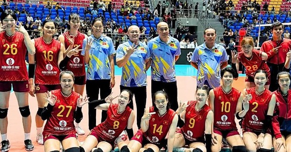 Thanh Thúy và hàng chắn tỏa sáng, đội tuyển bóng chuyền nữ Việt Nam thắng dễ Iran: góc nhìn mới cho người chơi Việt - hình ảnh - kjcbet.vip