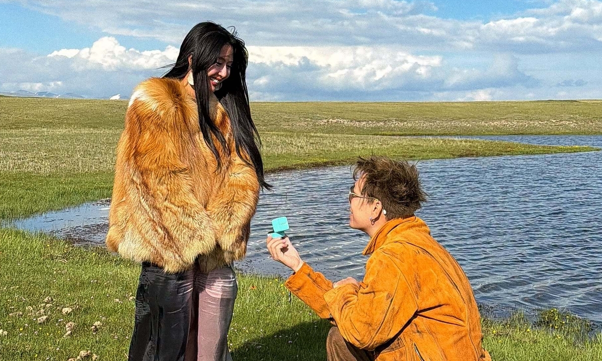 KJC chính thức: Quỳnh Anh Shyn nhận lời cầu hôn tại Kyrgyzstan – Tin hot giữa mùa hè - hình ảnh - kjcbet.vip KJC chính thức: Quỳnh Anh Shyn nhận lời cầu hôn tại Kyrgyzstan – Tin hot giữa mùa hè - hình ảnh - kjcbet.vip