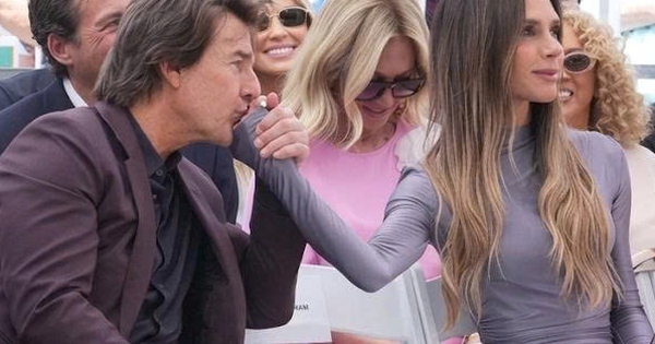 KJC chính thức: Tom Cruise hôn tay Victoria Beckham – khoảnh khắc gây tranh cãi tại Hollywood - hình ảnh - kjcbet.vip
