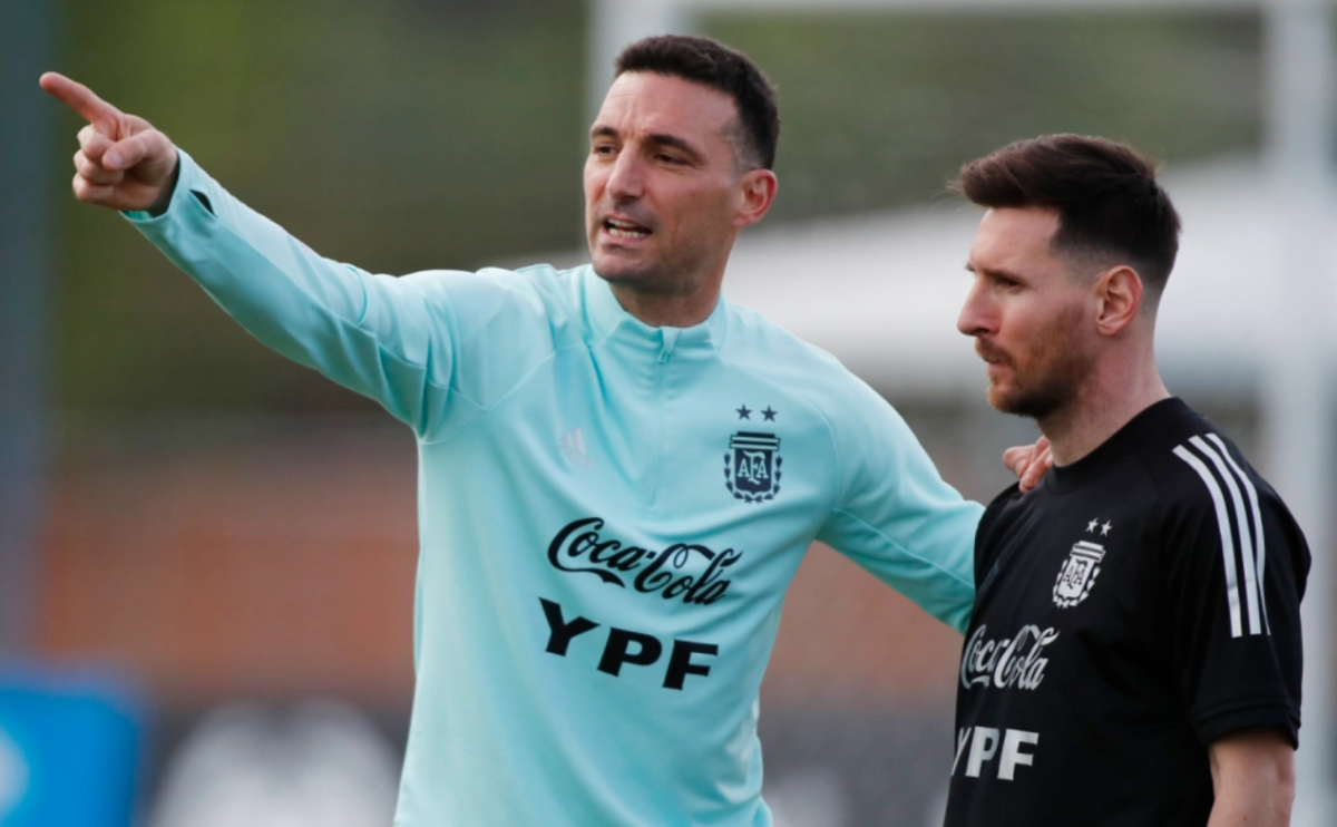 HLV Scaloni sẽ trao đổi riêng với Messi trước World Cup 2026 - hình ảnh - kjcbet.vip