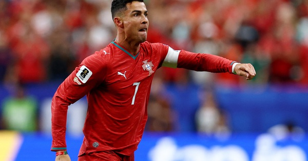 Nhà cái không chặn: Ronaldo lập kỷ lục, Bồ Đào Nha đại thắng Uzbekistan 5-0 - hình ảnh - kjcbet.vip