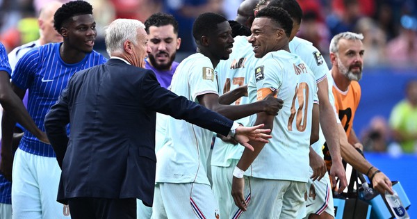 HLV Deschamps đi vào lịch sử World Cup: Mbappe – Dembele tái lập kỳ tích của Brazil: góc nhìn mới cho người chơi Việt - hình ảnh - kjcbet.vip